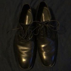 Men’s Black Johnston&Murphy Dress Shoes